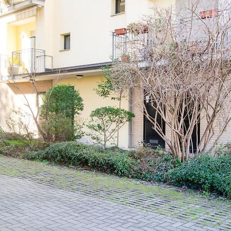 Parma Fiere Studio Con Parcheggio E Balcone Apartment Екстериор снимка